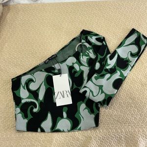 Zara crop top with only one sleeve